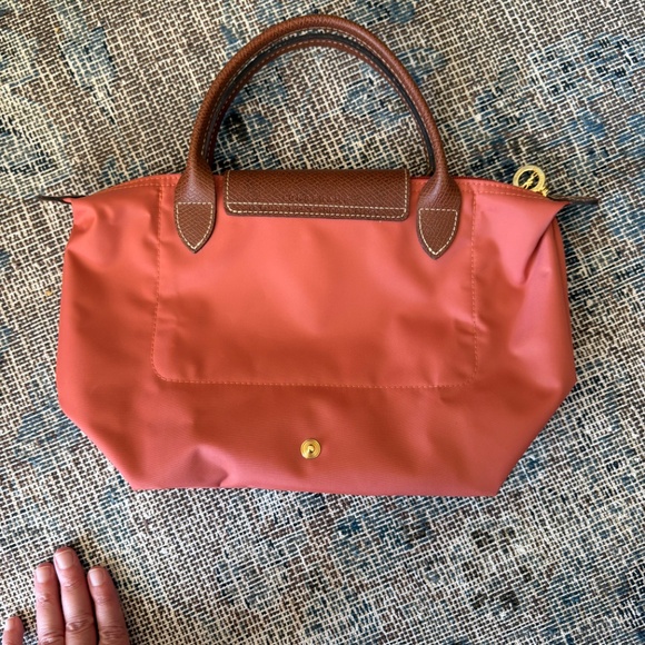 New Condition Small Salmon Longchamp Le Pliage Original Handbag - Picture 2 of 4